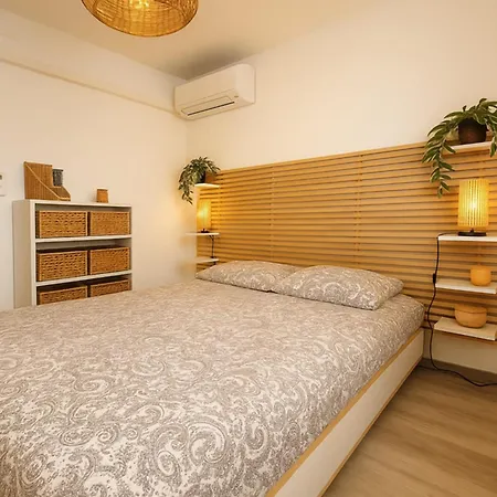 For 4 With Garden Near Apartment